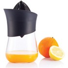 Press hand juicer