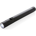 Telescopic light with magnet